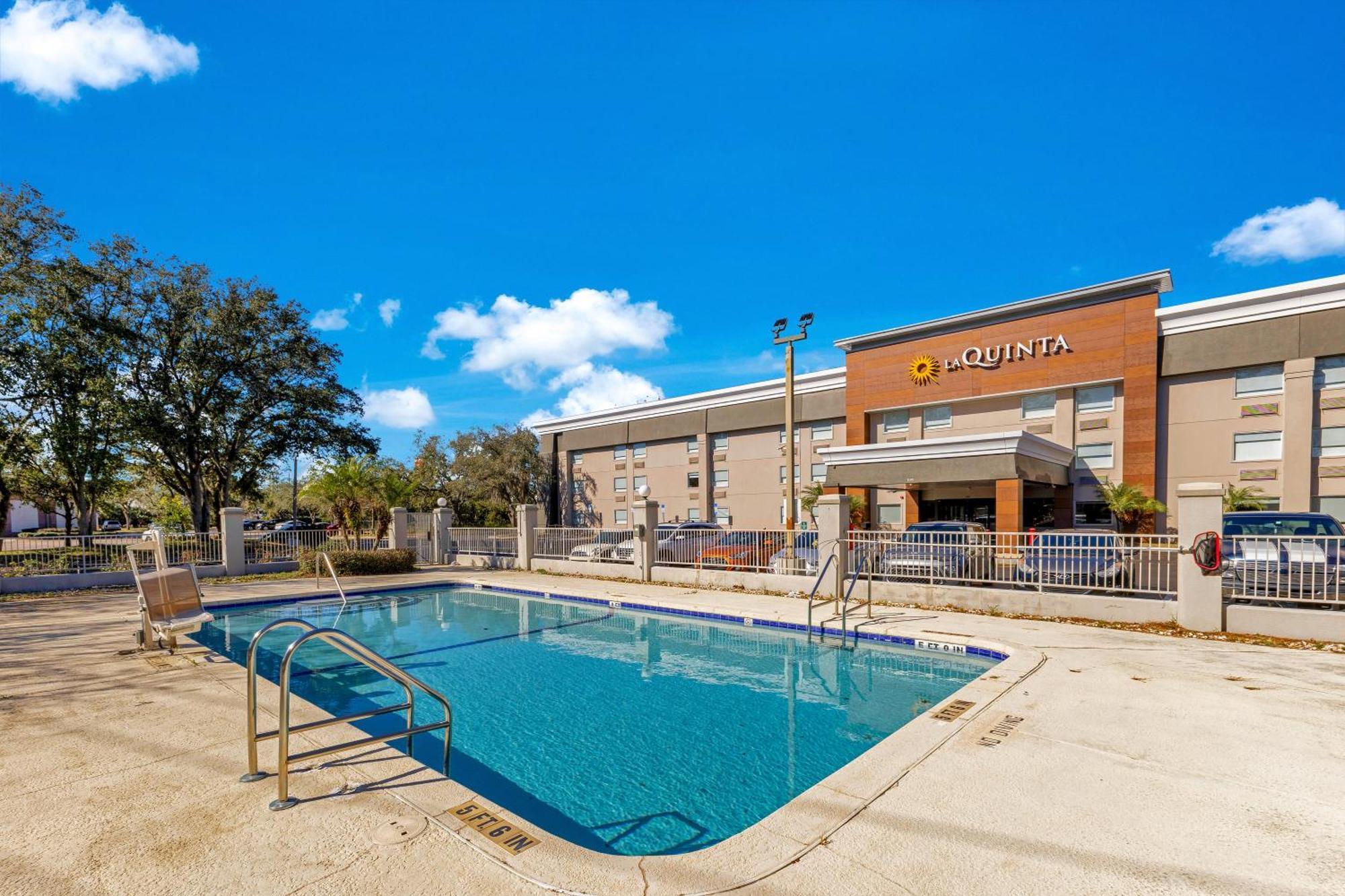 La Quinta Inn & Suites By Wyndham Jacksonville Mandarin Экстерьер фото