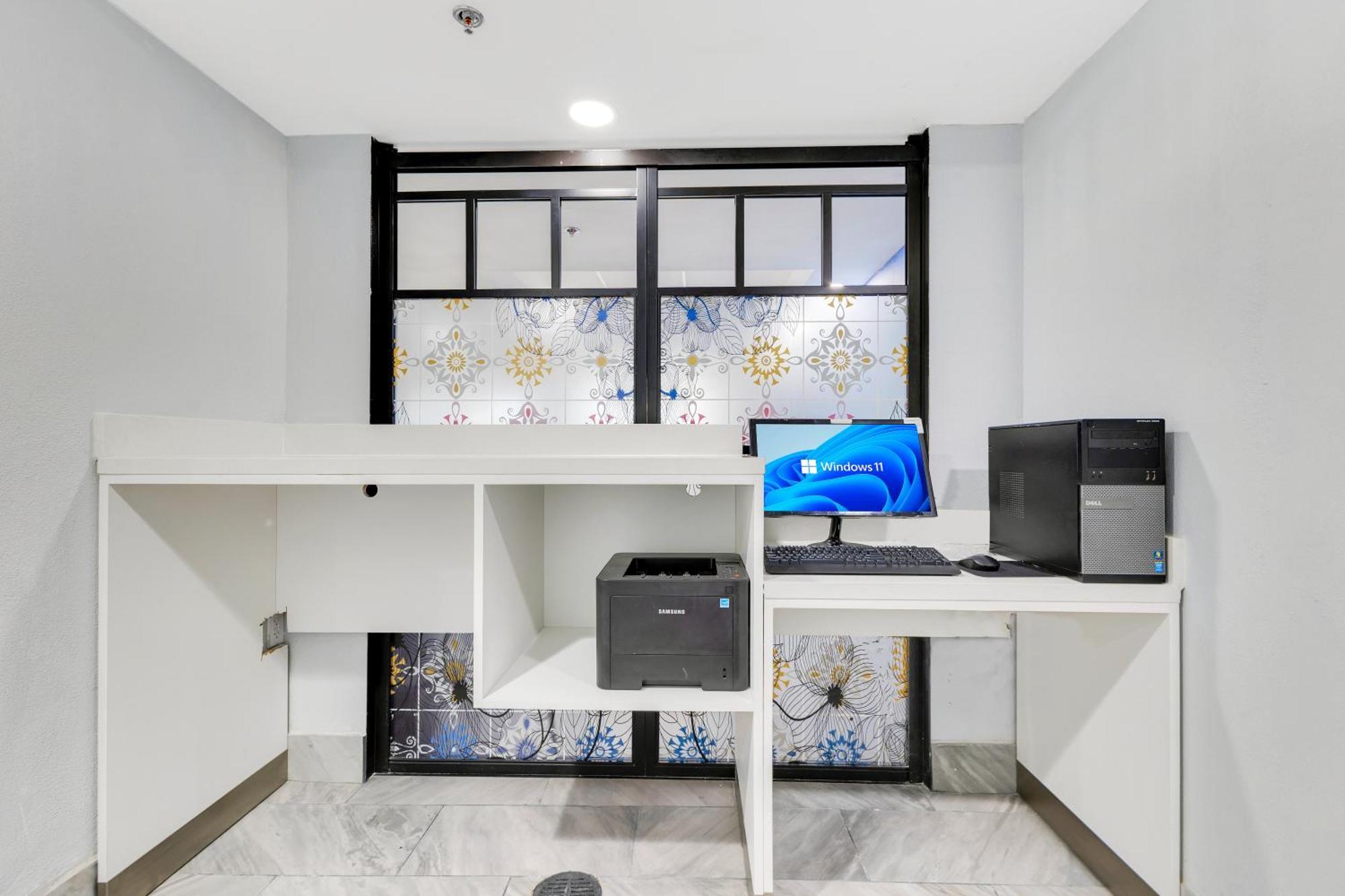 La Quinta Inn & Suites By Wyndham Jacksonville Mandarin Экстерьер фото
