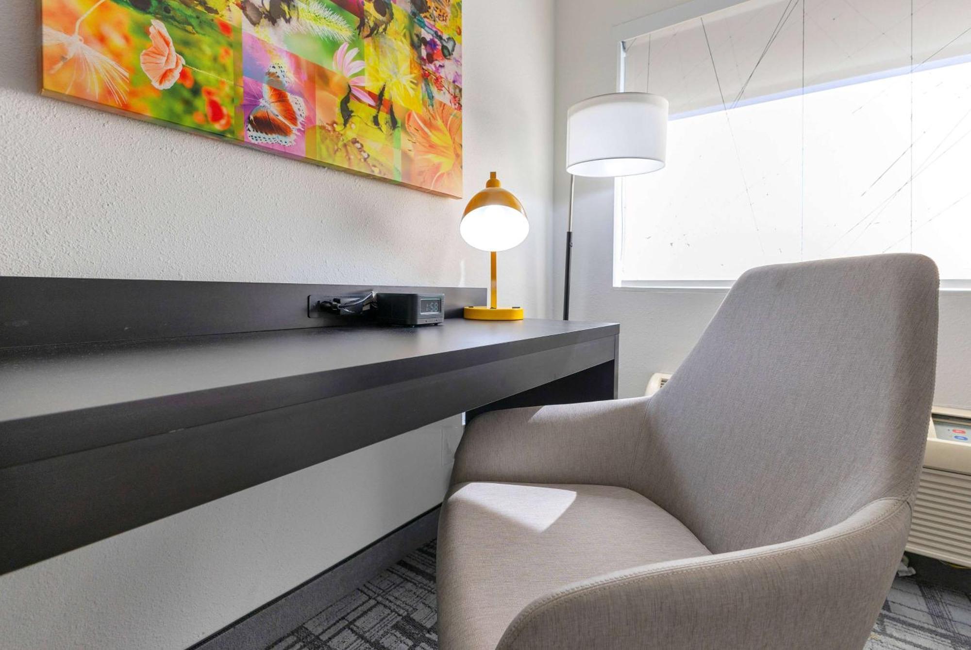 La Quinta Inn & Suites By Wyndham Jacksonville Mandarin Экстерьер фото